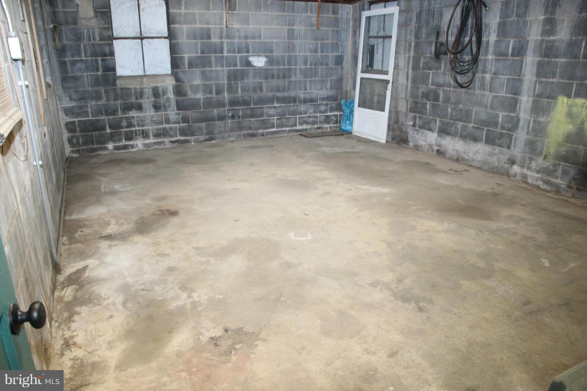 12409 Big Spring Road Clear Spring, MD 21722 - Photo 18 of 20 a view of an empty room