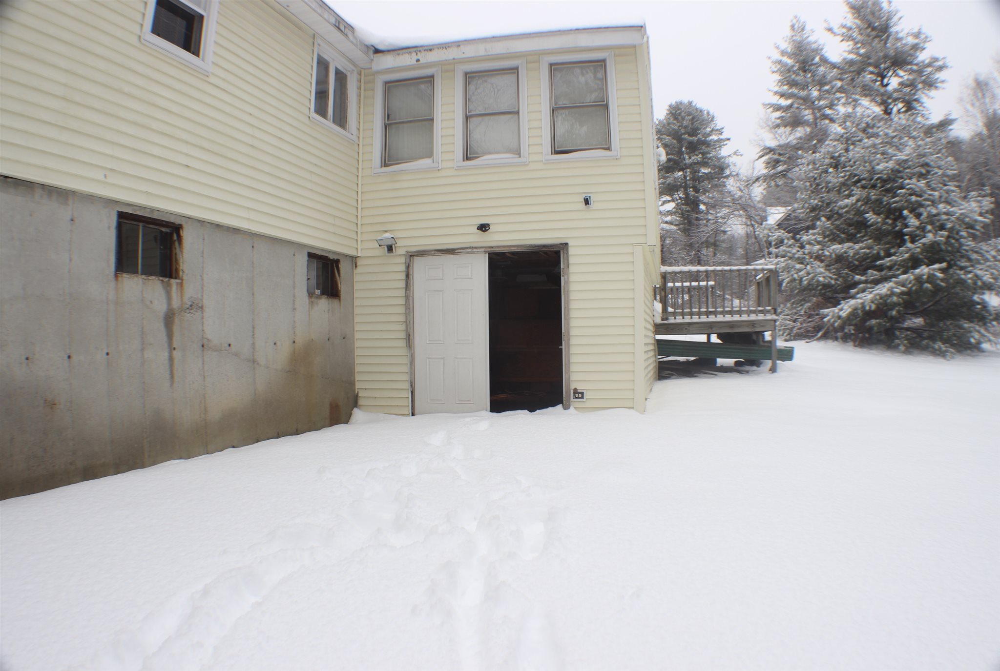 76 East Road Atkinson, NH 03811 - Photo 32 of 40