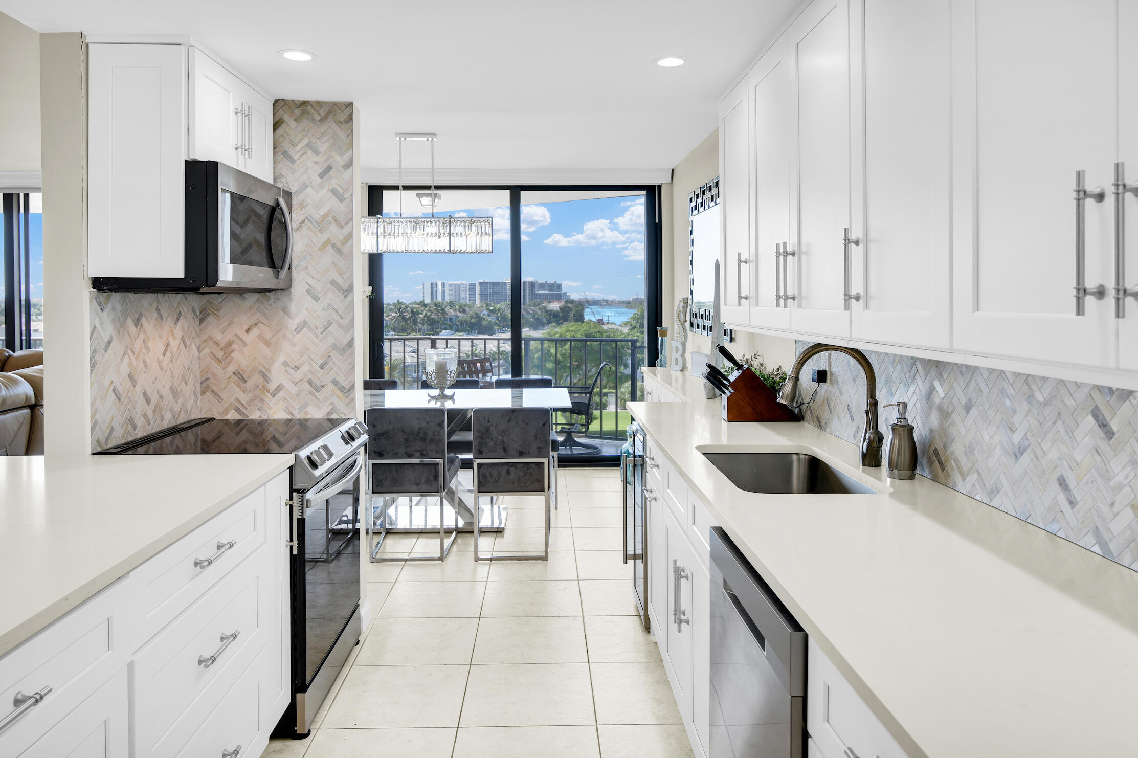 899 Jeffery Street, Unit 609 Boca Raton, FL 33487 - Photo 17 of 56 609 Porta Bella PICS 11