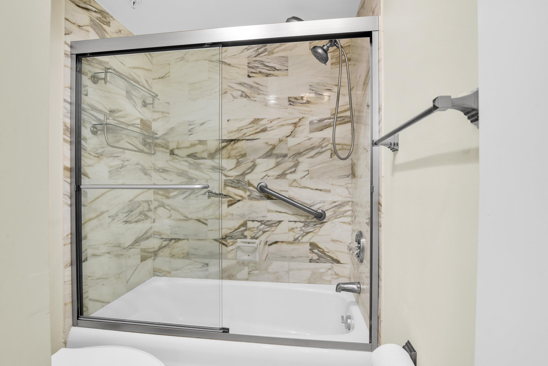 899 Jeffery Street, Unit 609 Boca Raton, FL 33487 - Photo 30 of 56 609 Porta Bella PICS 23