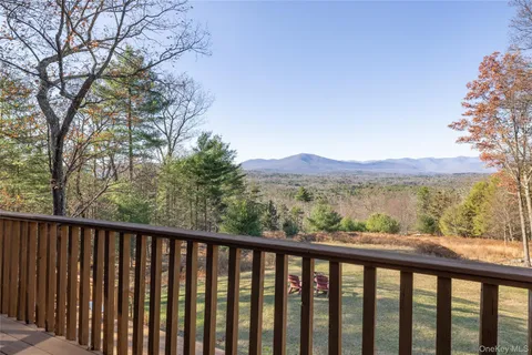 $1,200,000 | 827 Ashokan Road, Kingston, NY 12401