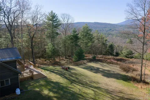 $1,200,000 | 827 Ashokan Road, Kingston, NY 12401