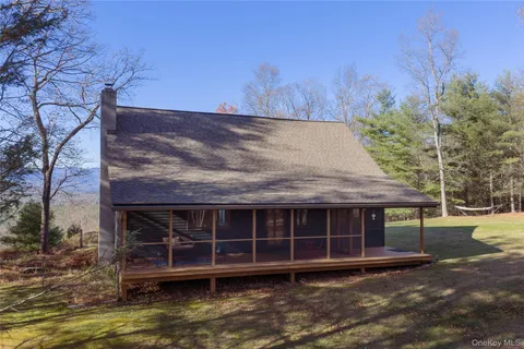 $1,200,000 | 827 Ashokan Road, Kingston, NY 12401