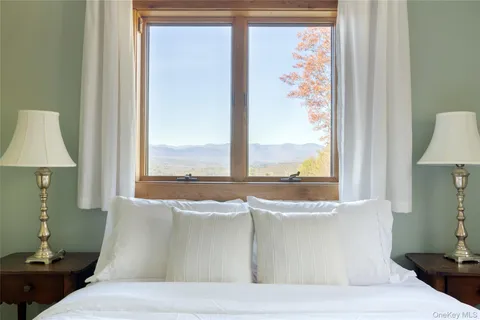 $1,200,000 | 827 Ashokan Road, Kingston, NY 12401