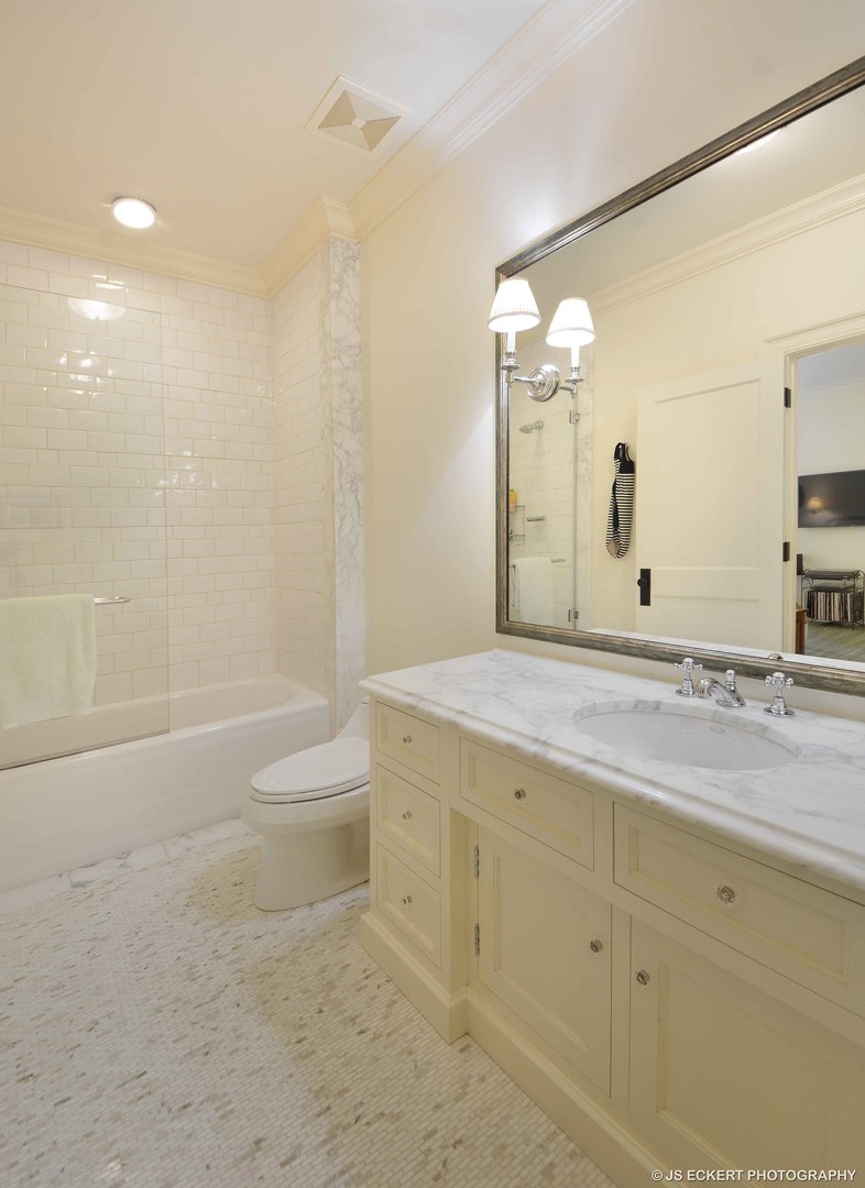 1363 Elm Tree Road Lake Forest, IL 60045 - Photo 25 of 32