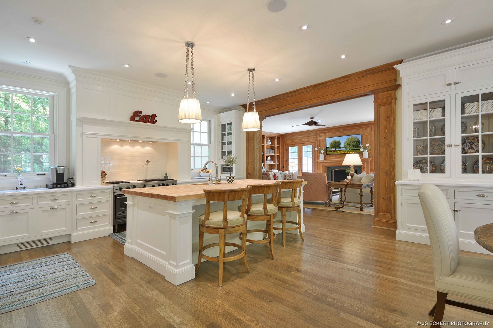 1363 Elm Tree Road Lake Forest, IL 60045 - Photo 9 of 32