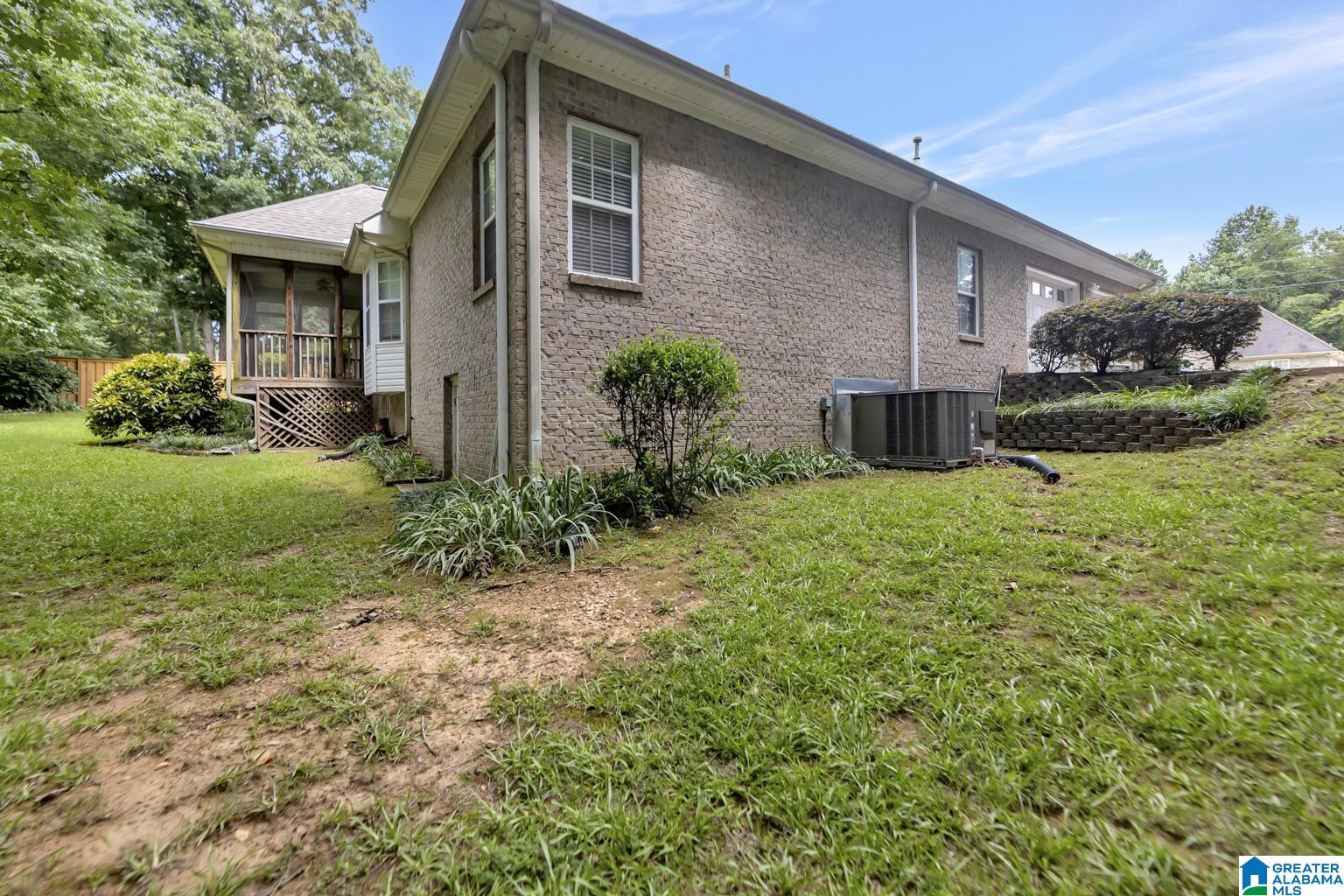 2962 Lone Oak Road Bessemer, AL 35023 - Photo 5 of 61