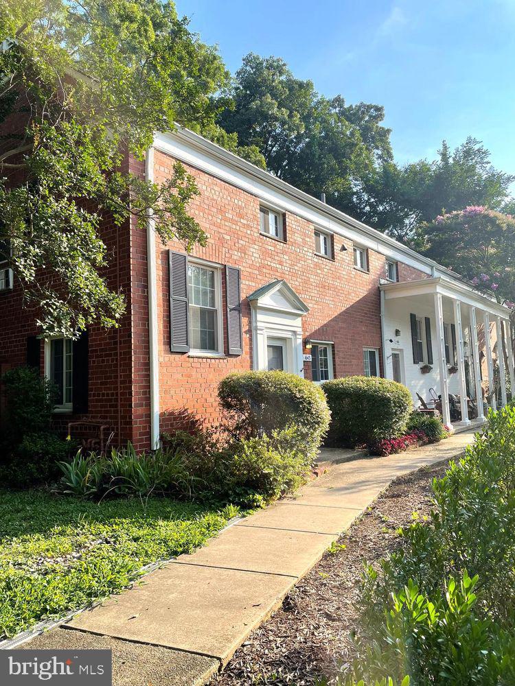 1643 Preston Road Alexandria, VA 22302 - Photo 2 of 18 Sidewalk leading up to Front Door