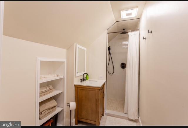 23 Churchtown Road Pennsville, NJ 08070 - Photo 17 of 19 2nd Floor Bathroom