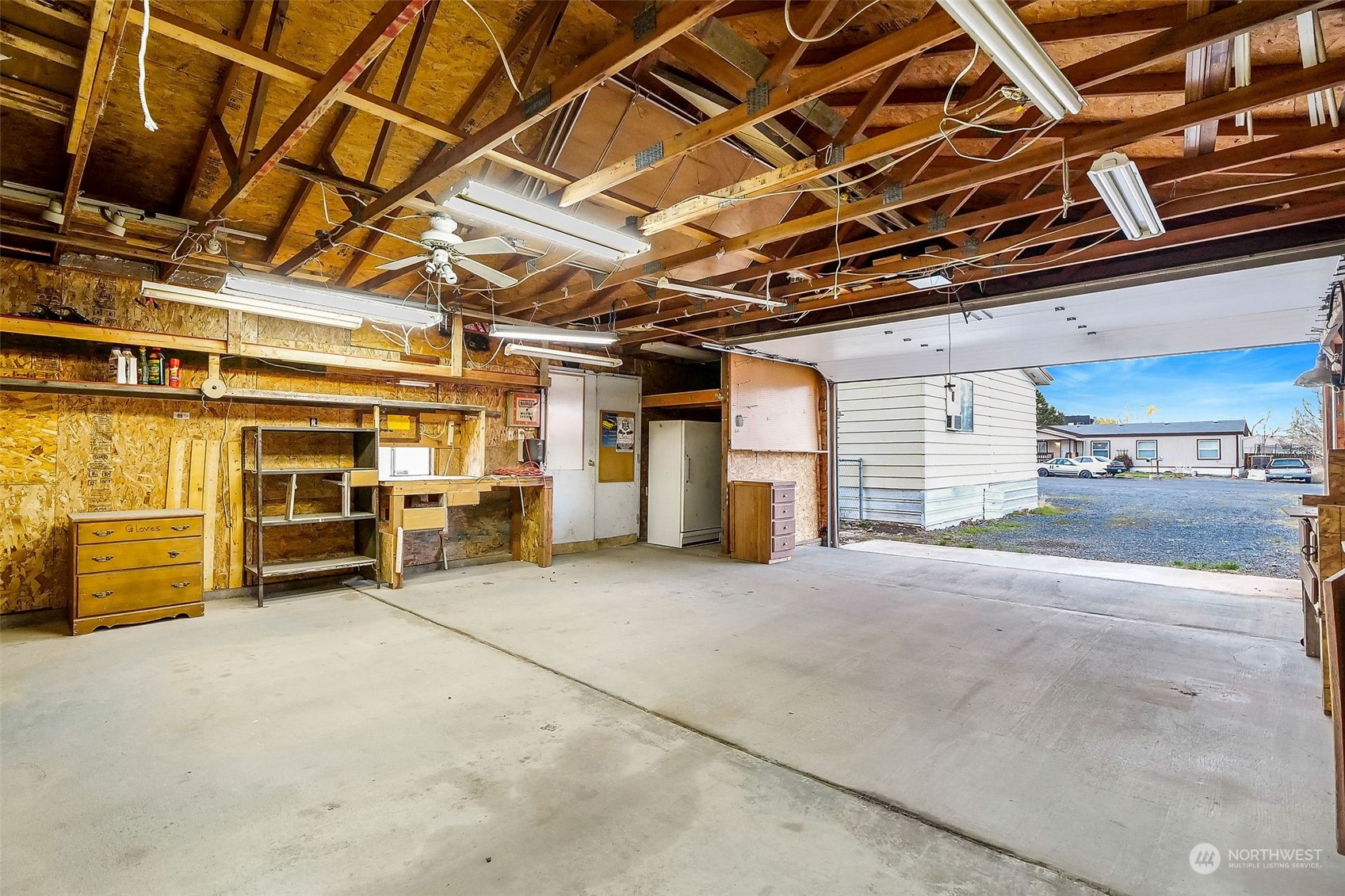 8539 Jean Road Northeast Moses Lake, WA 98837 - Photo 12 of 31 Gallery Image 12