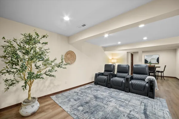 $639,000 | 544 Wild Oak Road, Hartland, WI 53029