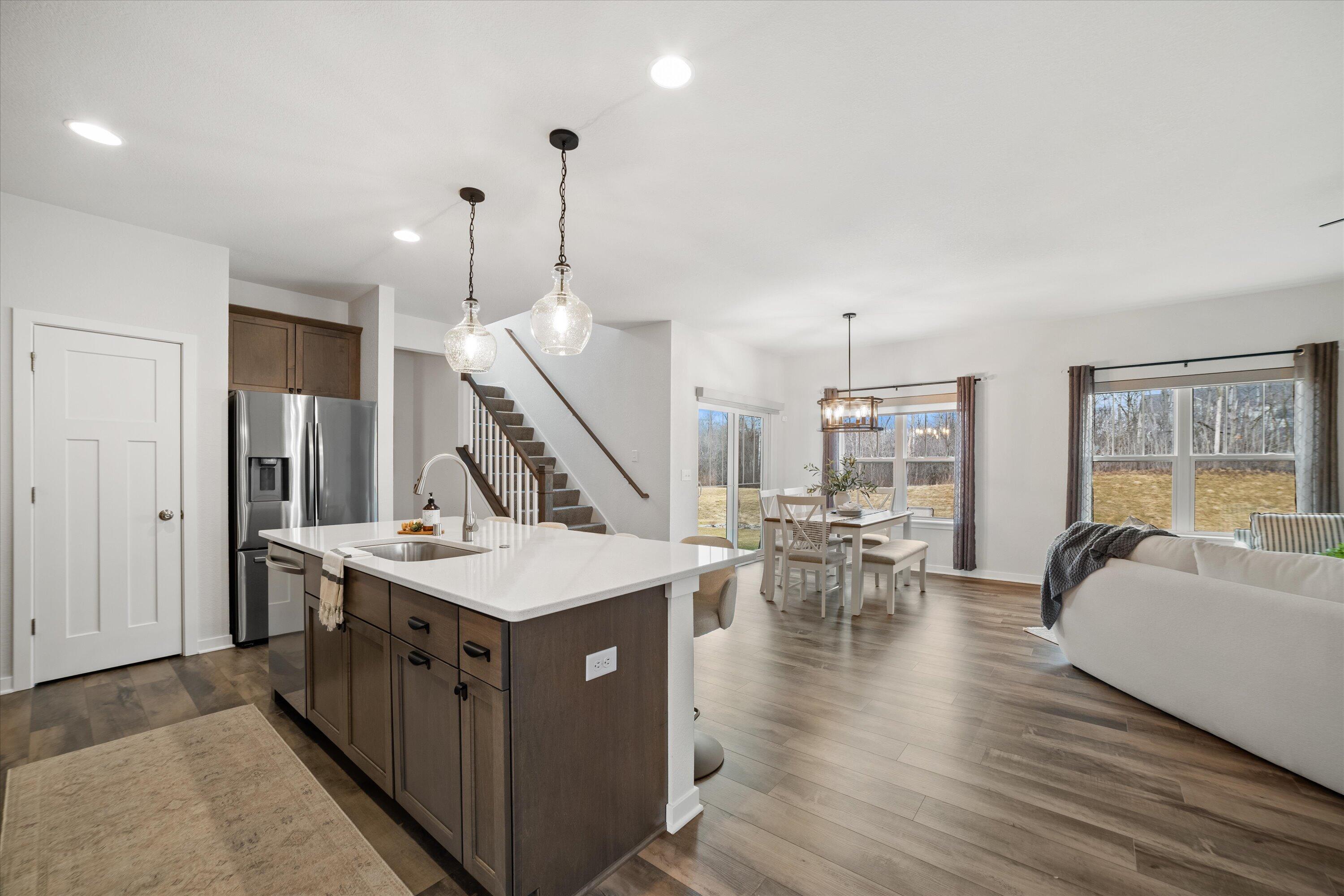 544 Wild Oak Road Hartland, WI 53029 - Photo 7 of 41 09-P1313554