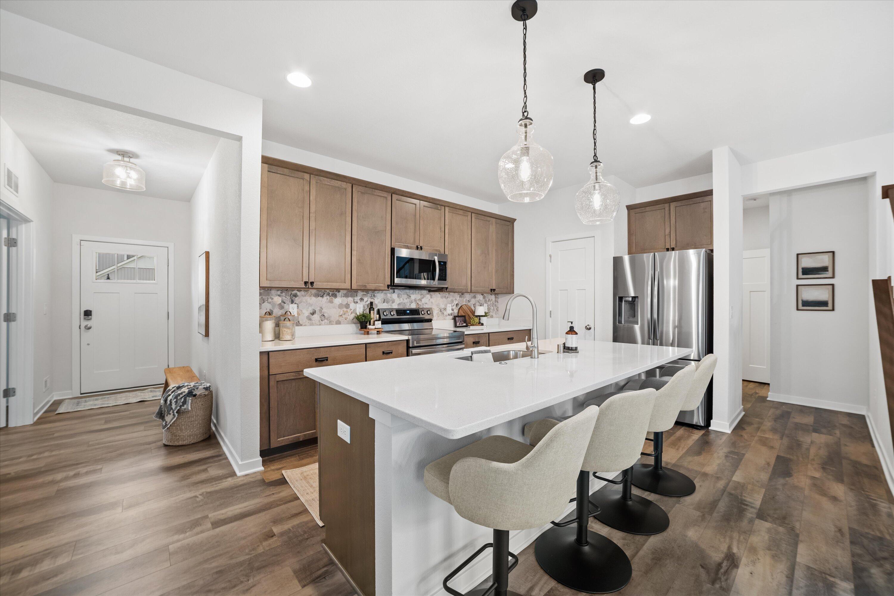 544 Wild Oak Road Hartland, WI 53029 - Photo 10 of 41 14-P1313581