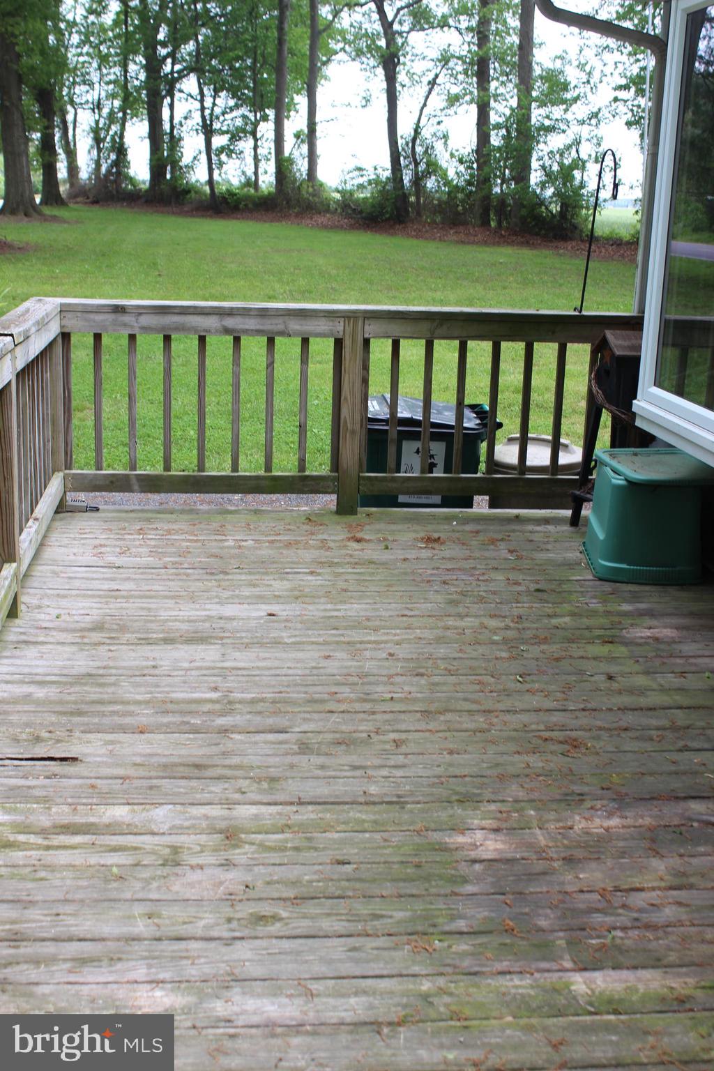 105 Carter Road Church Hill, MD 21623 - Photo 11 of 20 Front Deck