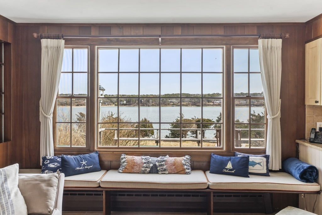 94 Weaver Lane Tisbury, MA 02568 - Photo 8 of 36 a living room with furniture and a window