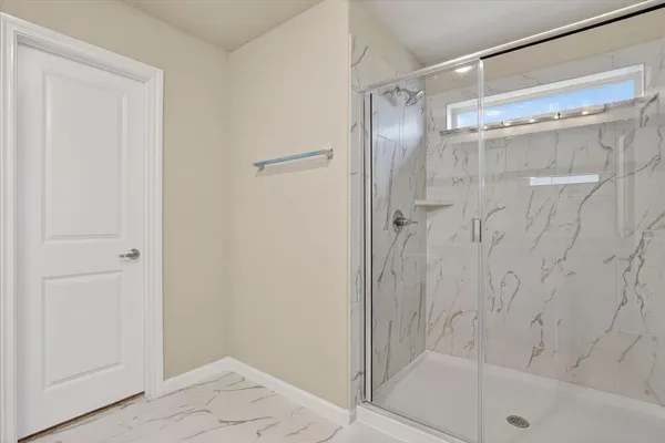 $2,800 | 925 Creekhollow Drive, Godley, TX 76044