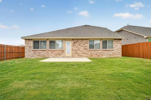 $2,800 | 925 Creekhollow Drive, Godley, TX 76044