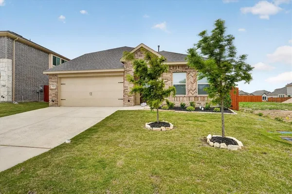 $2,800 | 925 Creekhollow Drive, Godley, TX 76044