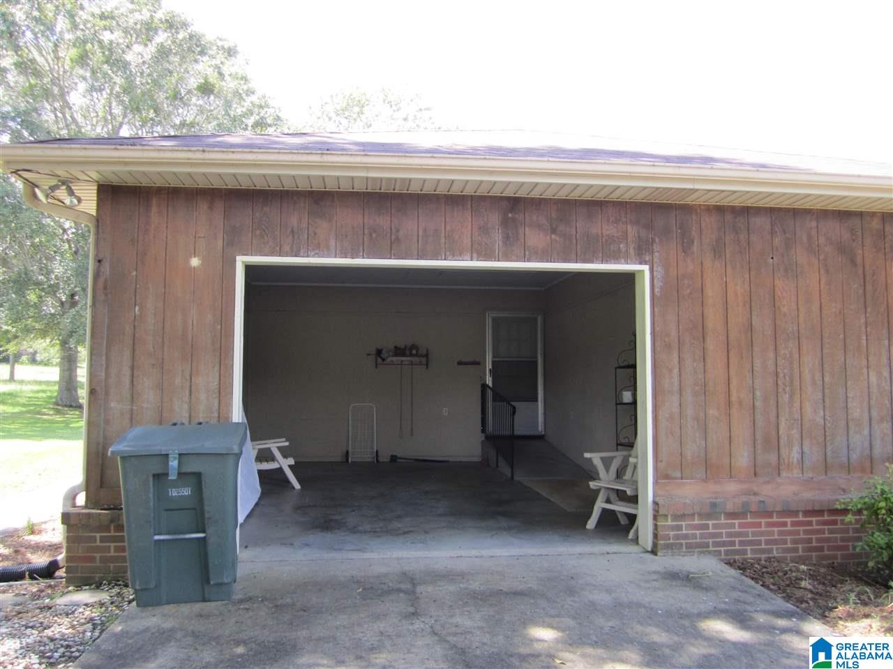 608 Maple Drive Clanton, AL 35045 - Photo 4 of 17