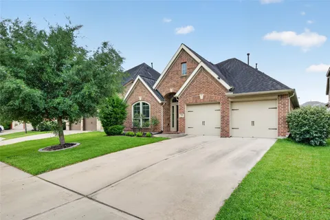 $379,900 | 22211 Slate Oaks Lane, Richmond, TX 77469