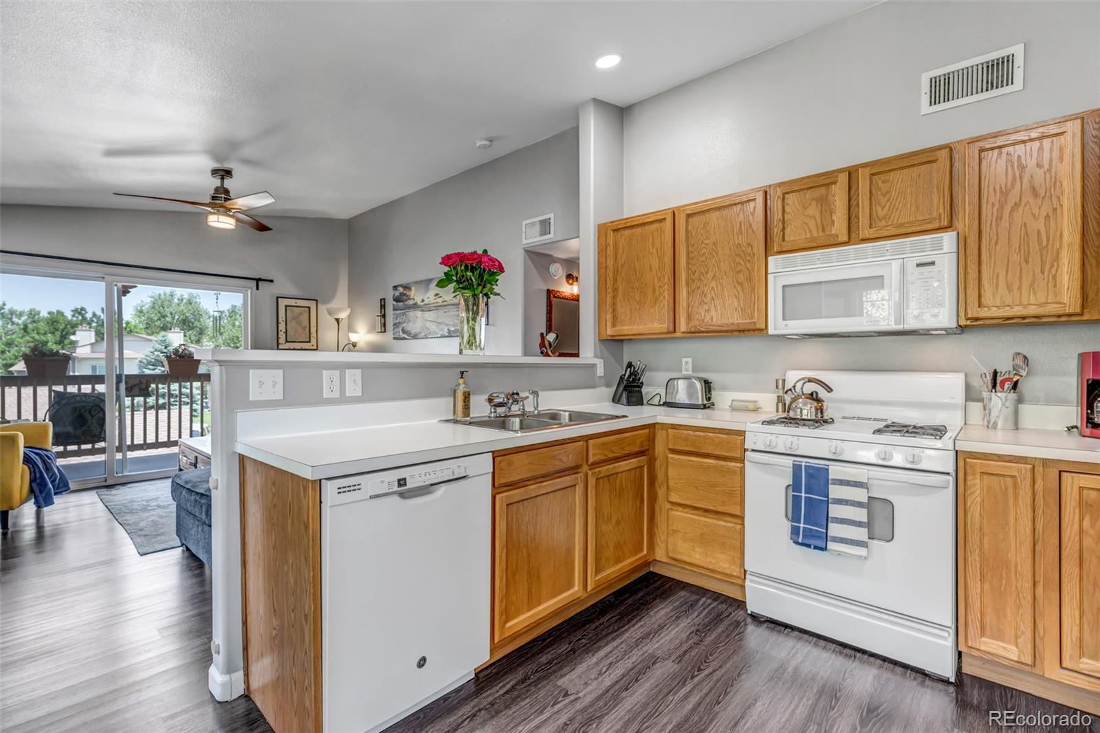 8705 West Berry Avenue, Unit 204 Denver, CO 80123 - Photo 4 of 31