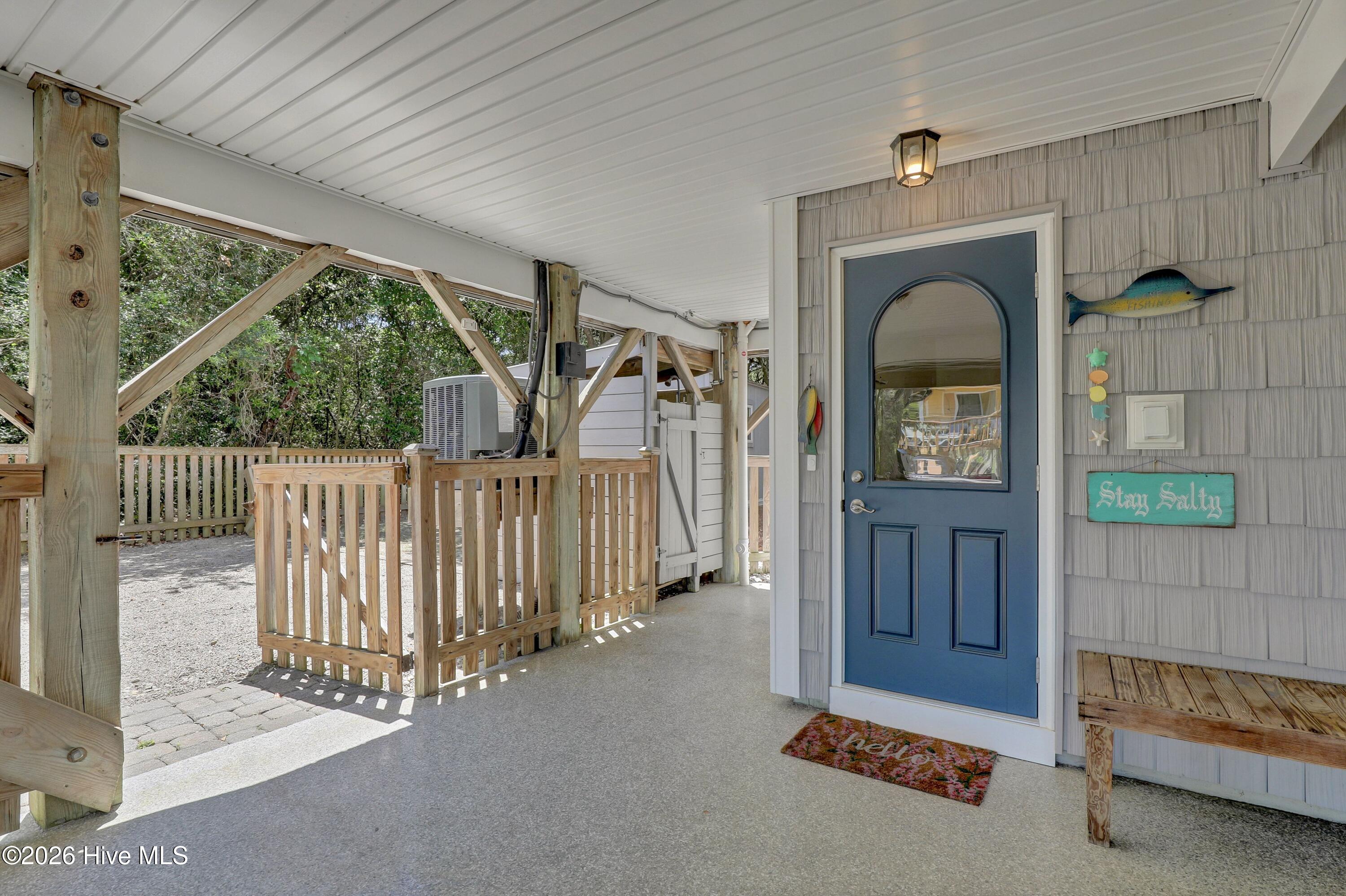 1111 Canady Avenue Topsail Beach, NC 28445 - Photo 5 of 33 004_6g8a9403_575