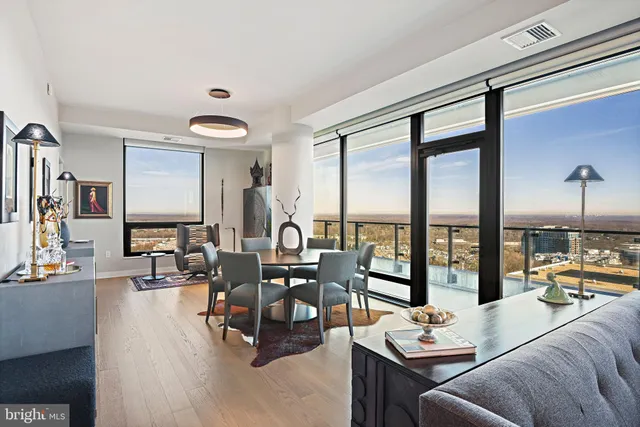 $1,425,000 | 1650 Silver Hill Drive, Unit 1907, McLean, VA 22102