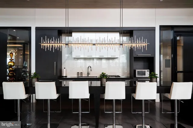 $1,425,000 | 1650 Silver Hill Drive, Unit 1907, McLean, VA 22102