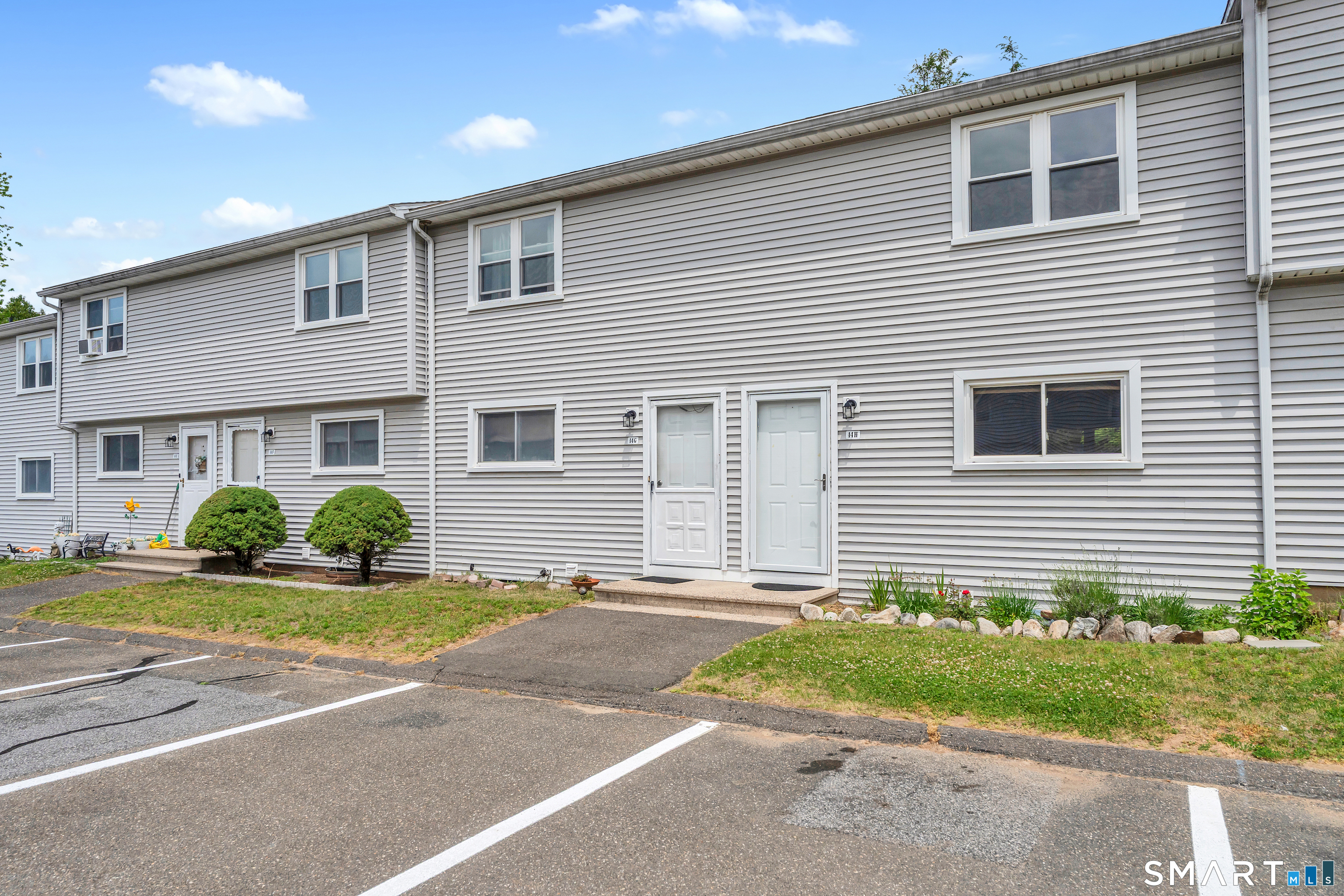 1081 New Haven Road, Unit 14H Naugatuck, CT 06770 - Photo 4 of 37