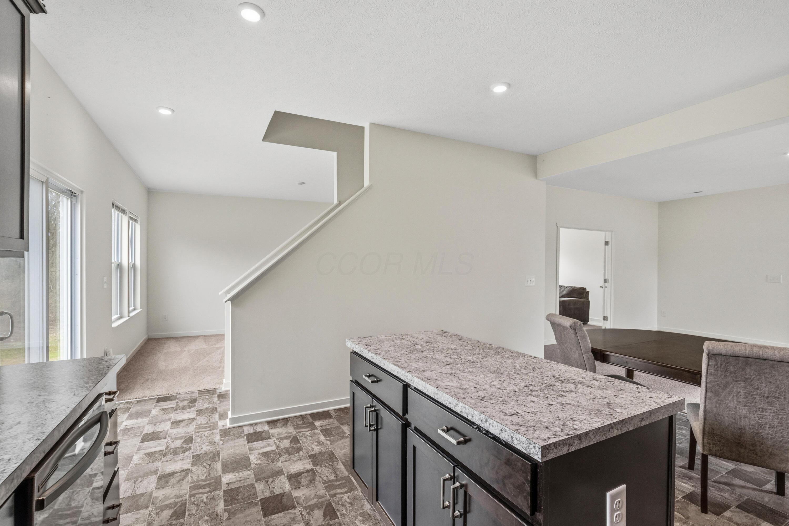 6007 Bears Run Road Columbus, OH 43232 - Photo 10 of 28 AF1A6347