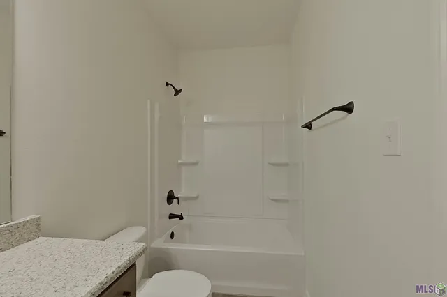 $1,805 | Undisclosed Address, Carencro, LA 70520