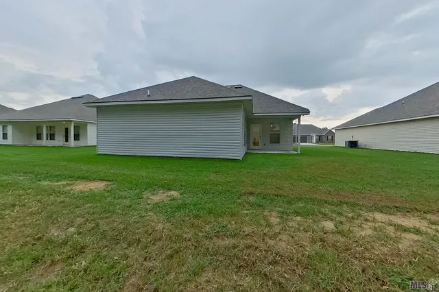 $1,805 | Undisclosed Address, Carencro, LA 70520