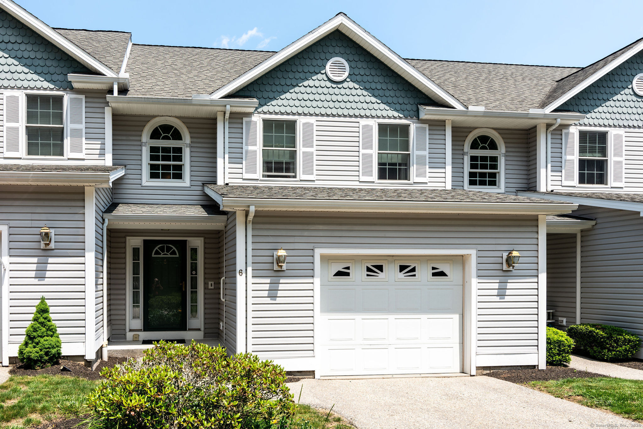 297 Sabin Street, Unit 6 Putnam, CT 06260 - Photo 1 of 1