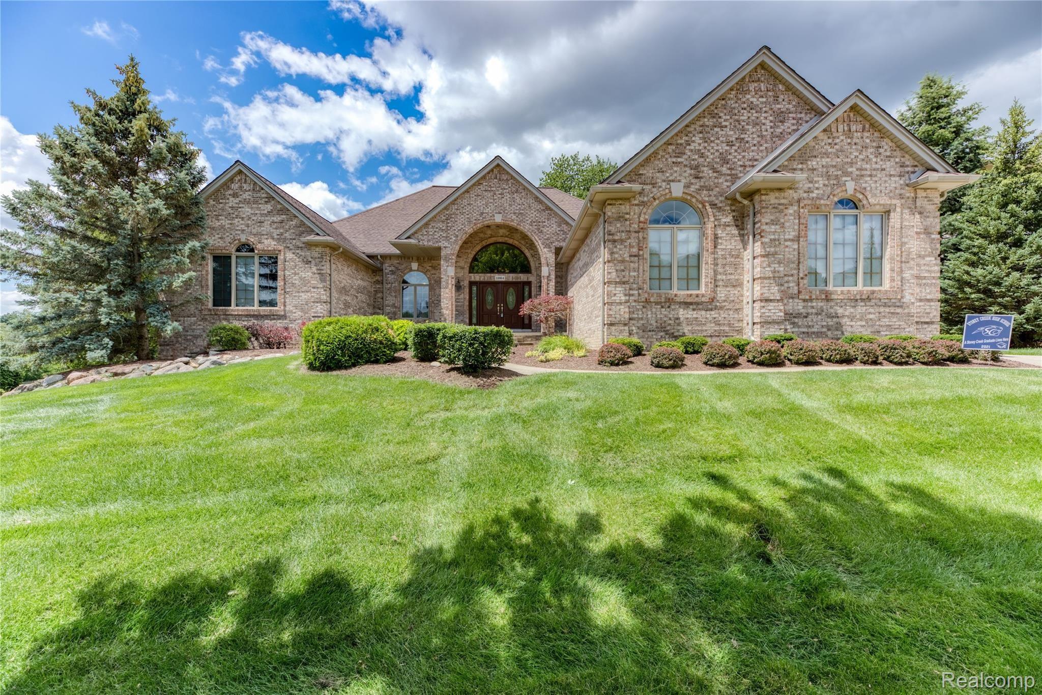 1064 Autumnview Drive Rochester, MI 48307 - Photo 1 of 40 1064Autumnview-40.jpg