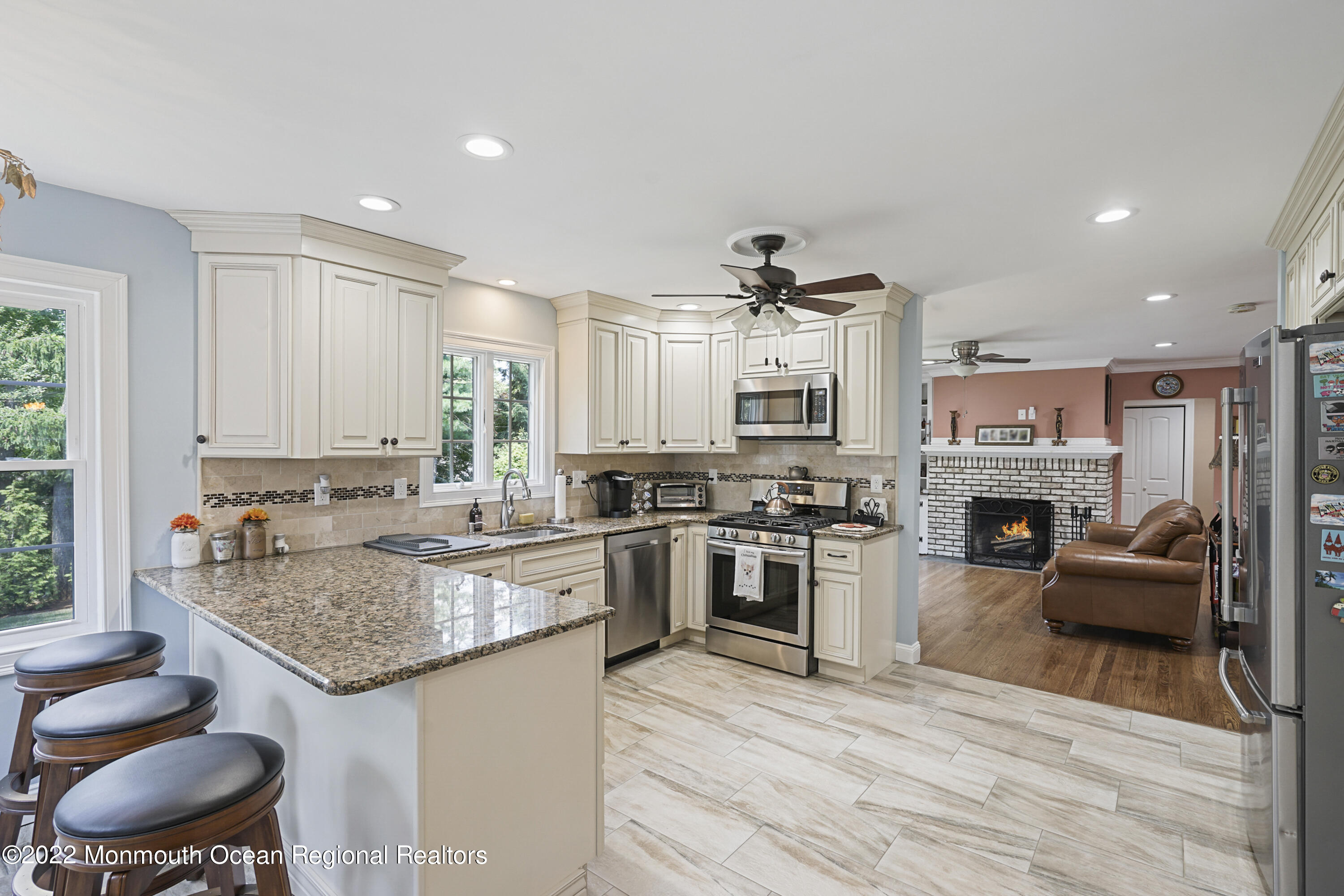 101 Dutch Lane Road Colts Neck, NJ 07722 - Photo 9 of 31 DSC00725