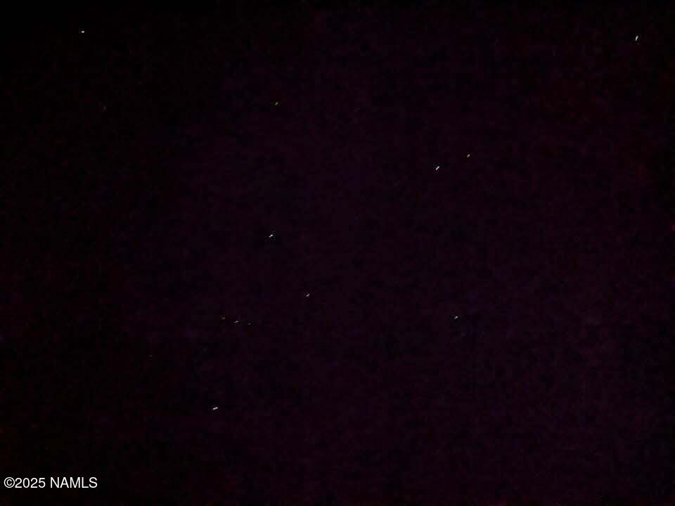 2447 Wingfield Road Williams, AZ 86046 - Photo 13 of 14 a close up of a mirror