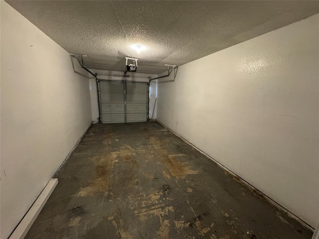 6259 Canyon Circle Fort Worth, TX 76133 - Photo 17 of 22 a view of empty room