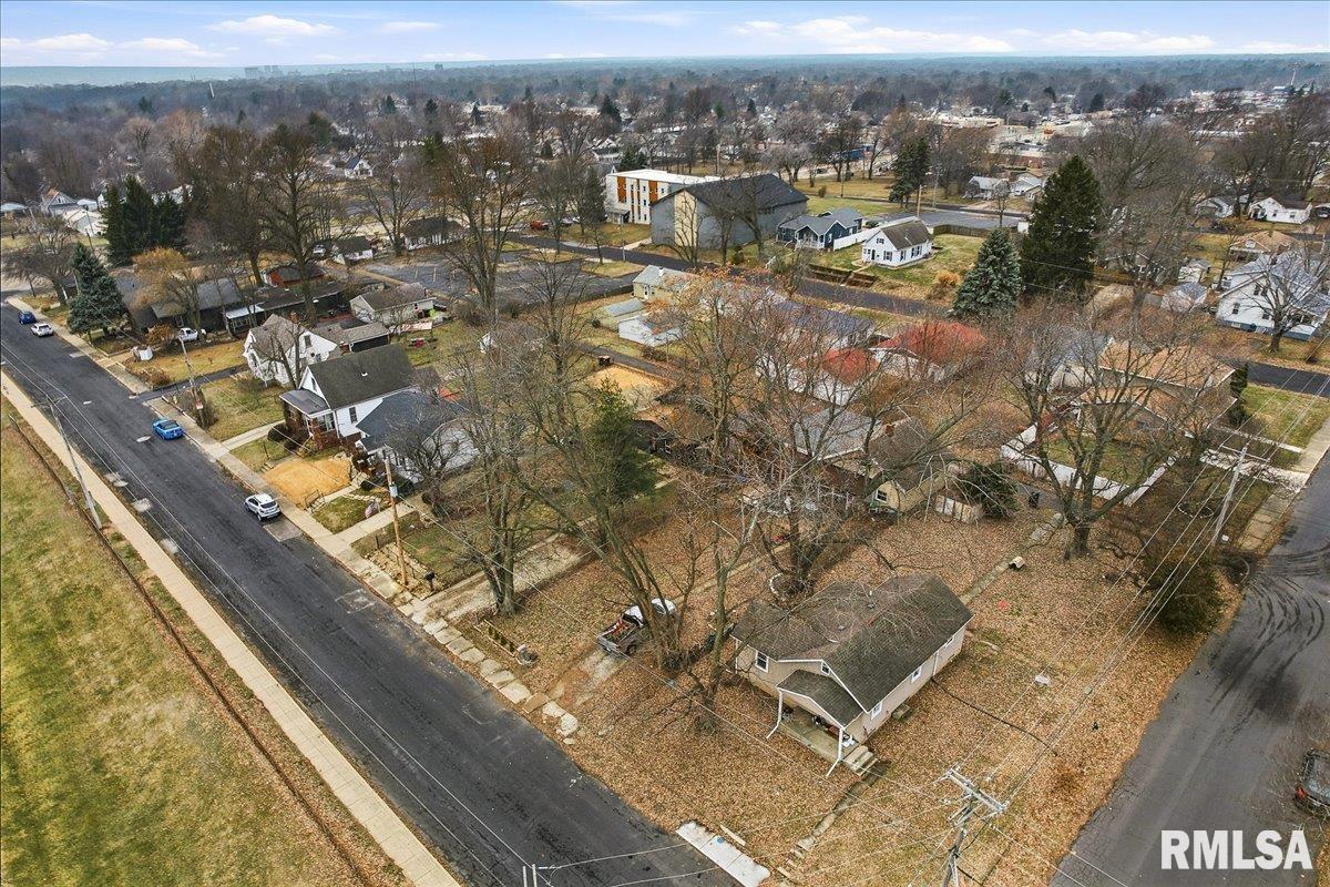 3803 North Grand Boulevard Peoria, IL 61603 - Photo 28 of 33