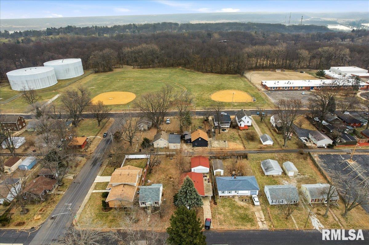 3803 North Grand Boulevard Peoria, IL 61603 - Photo 31 of 33