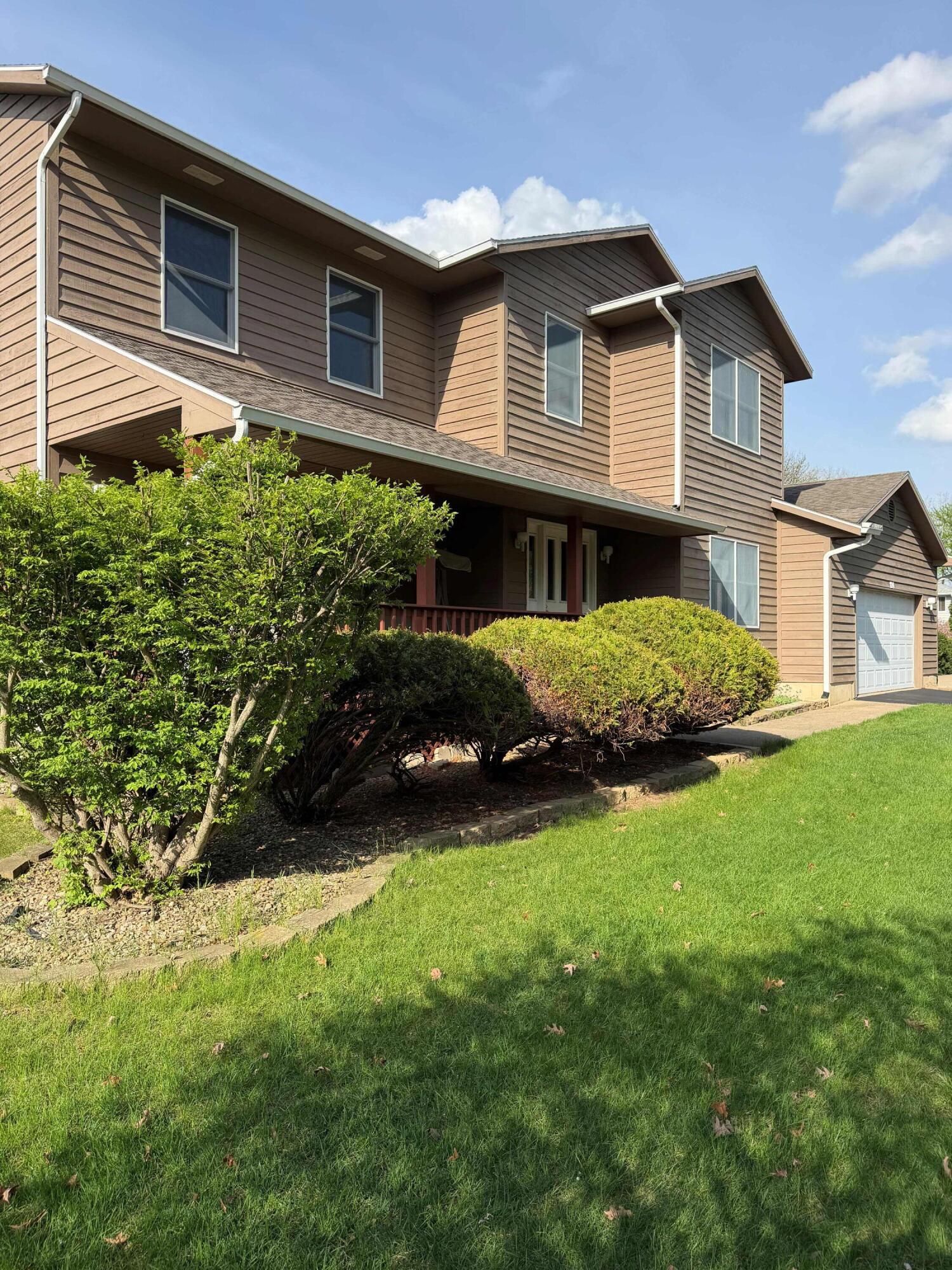 124 Beverly Drive Chesterton, IN 46304 - Photo 3 of 21 1500x2000