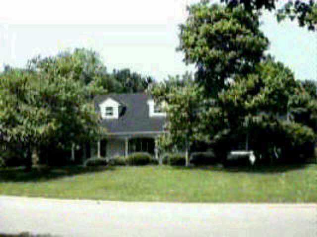 3163 Carisbrook Road Columbus, OH 43221 - Photo 1 of 1