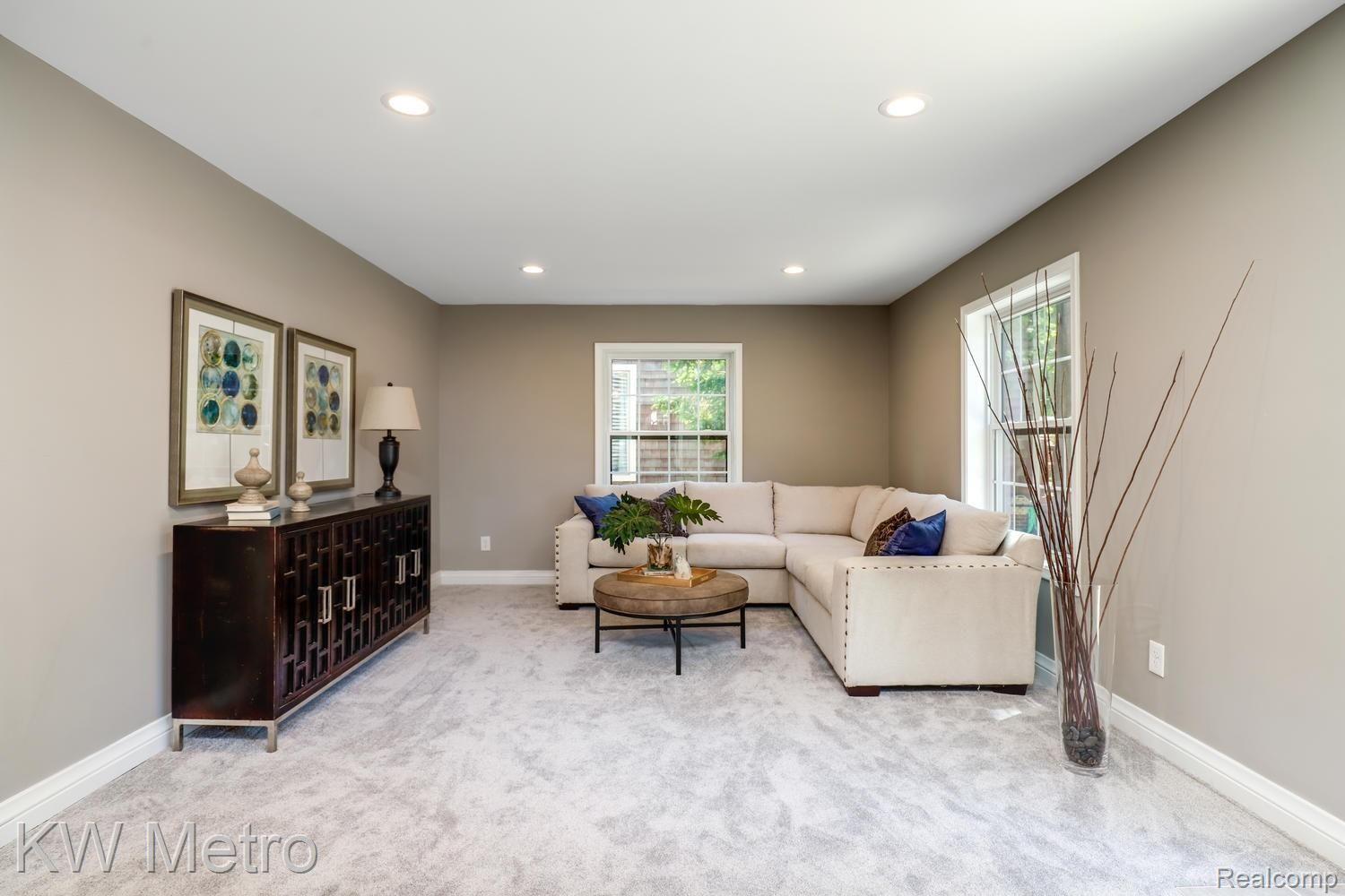 681 Washington Road Grosse Pointe, MI 48230 - Photo 33 of 52 681 Washington Rd Grosse-large-021-044-681 Washington Road Grosse-1500x1000-72dpi.jpg