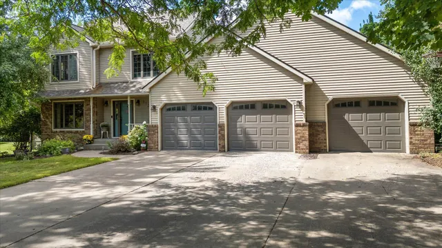 $479,900 | 1131 Alfred Drive, New Richmond, WI 54017