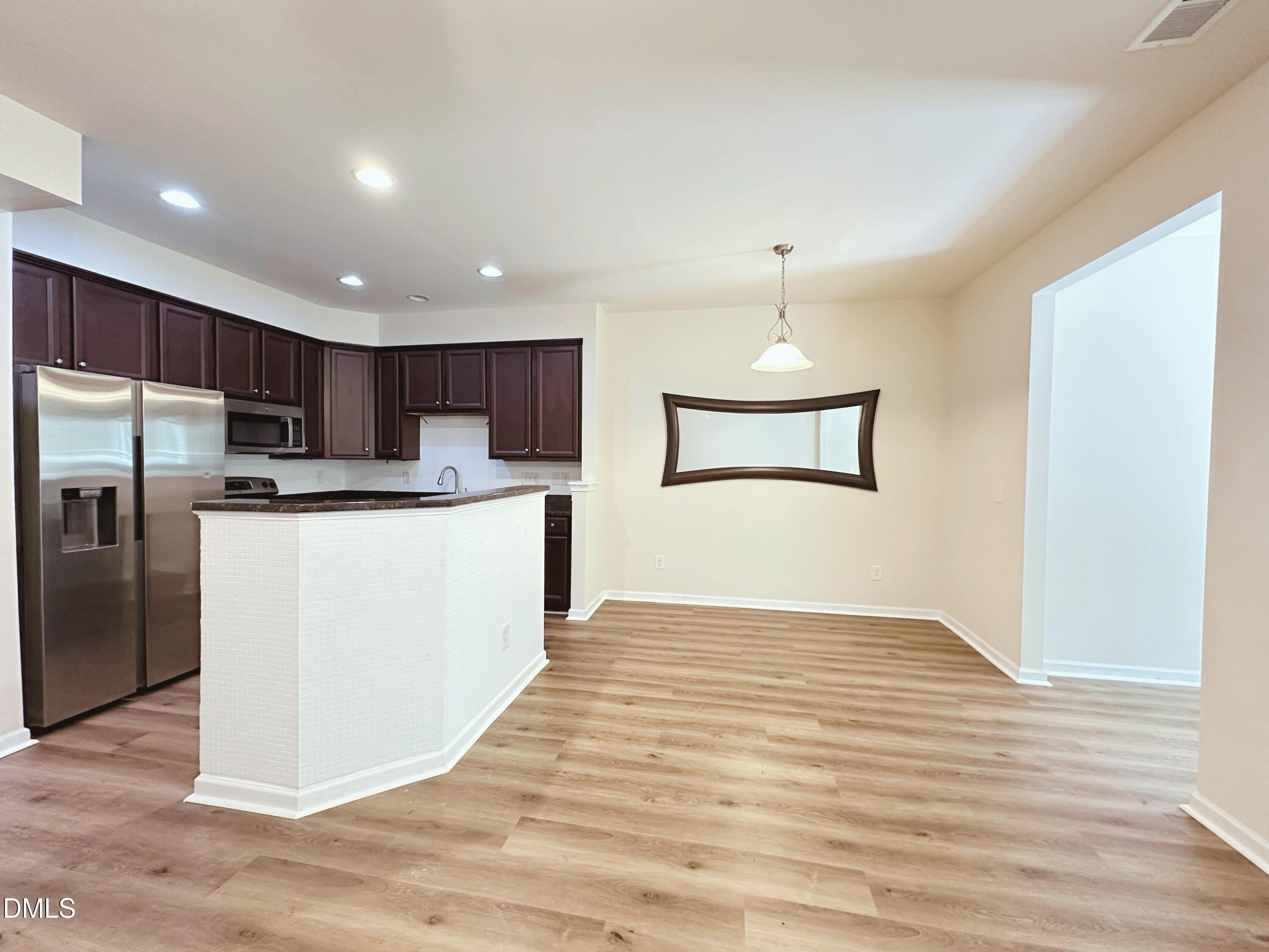 435 Panorama View Loop Cary, NC 27519 - Photo 9 of 38