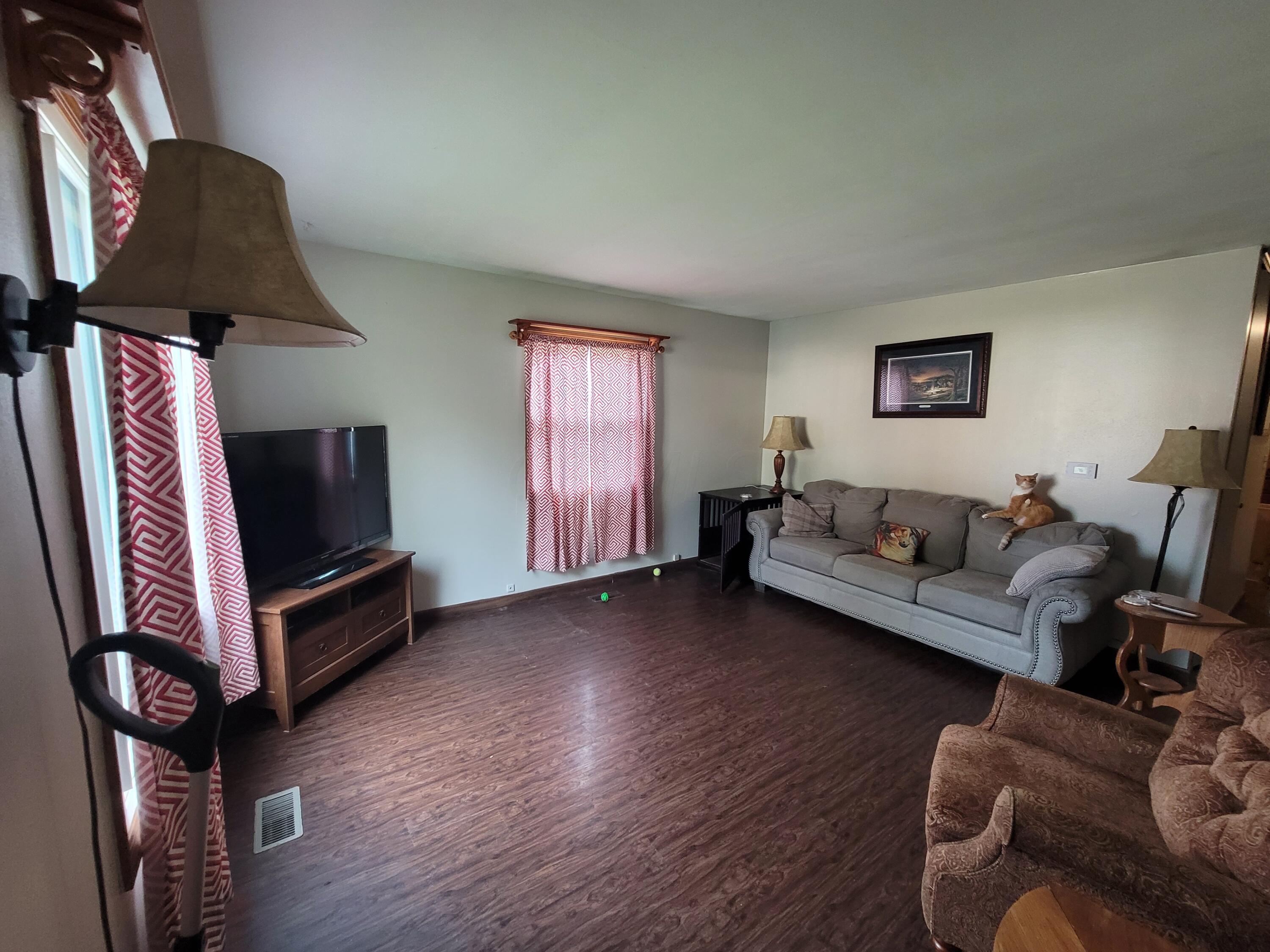 64 Vaughn Road Delaware, OH 43015 - Photo 5 of 14 20230823_181351