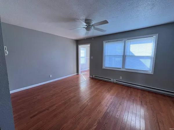 $1,000 | 2112 West 11th Street, Muncie, IN 47302