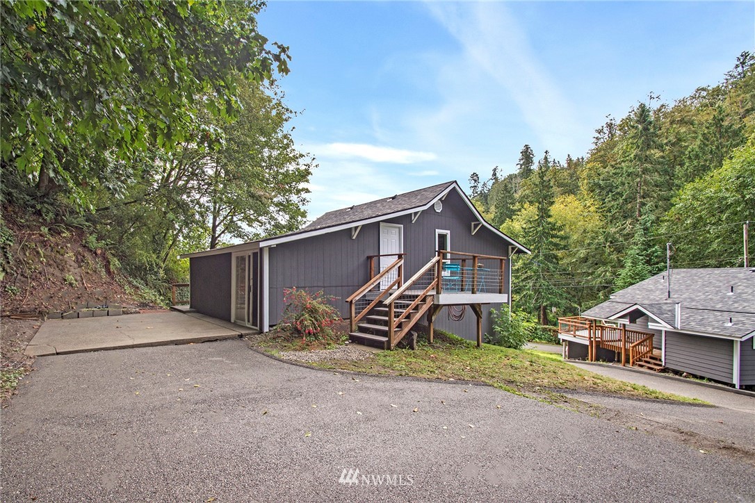 8907 Southeast Fragaria Road Olalla, WA 98359 - Photo 14 of 25 Gallery Image 14