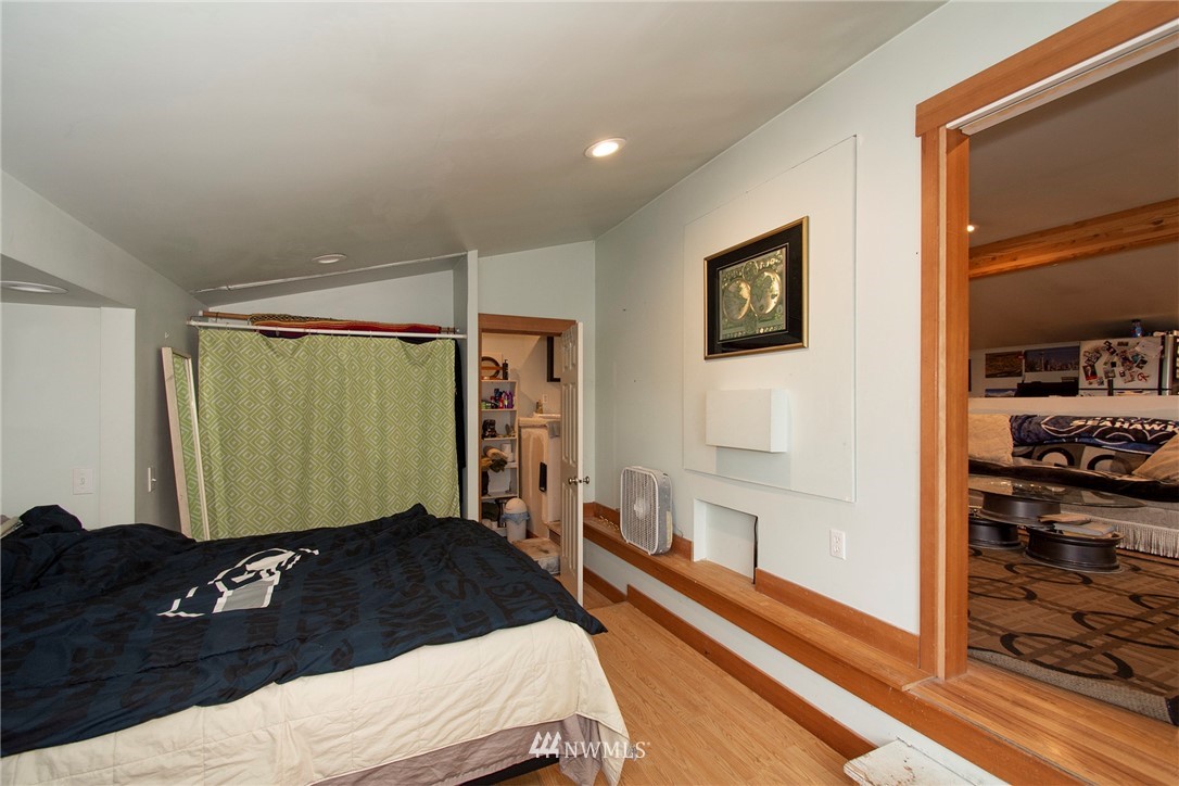 8907 Southeast Fragaria Road Olalla, WA 98359 - Photo 22 of 25 Gallery Image 22