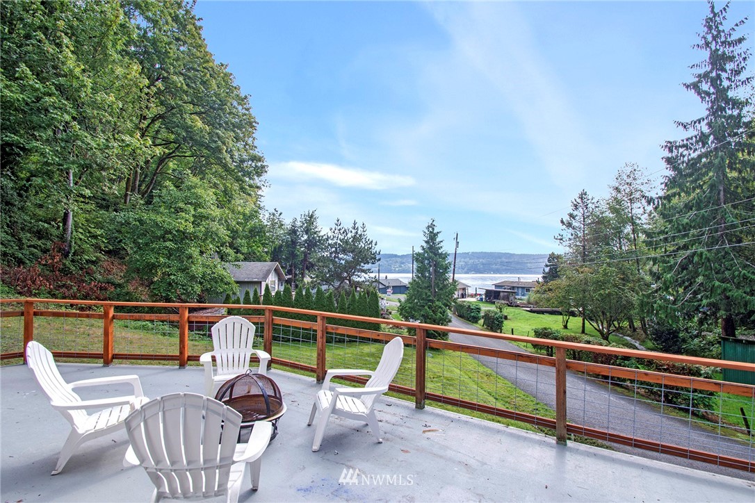 8907 Southeast Fragaria Road Olalla, WA 98359 - Photo 5 of 25 Gallery Image 5