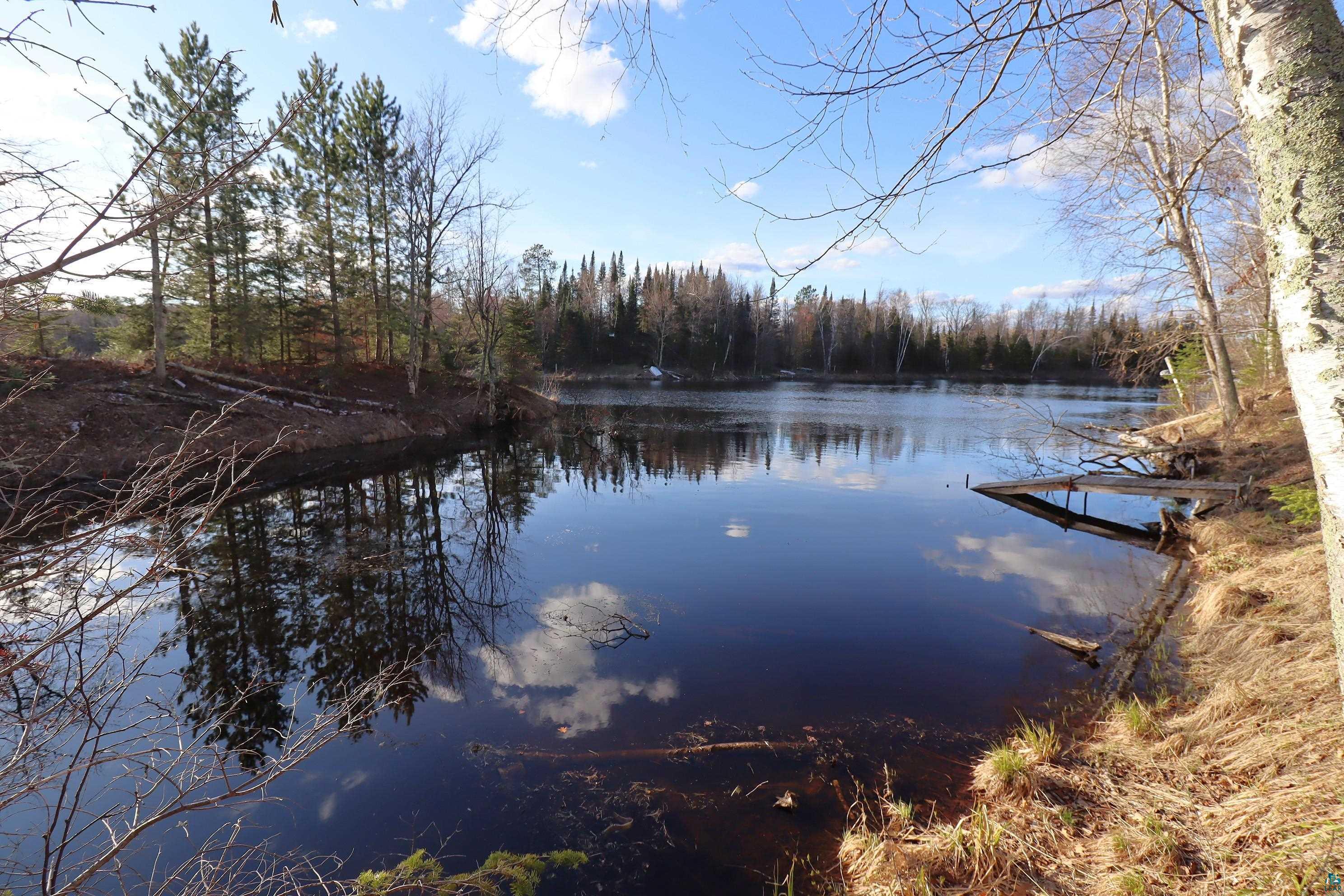 164' Gorgeous Lake Frontage